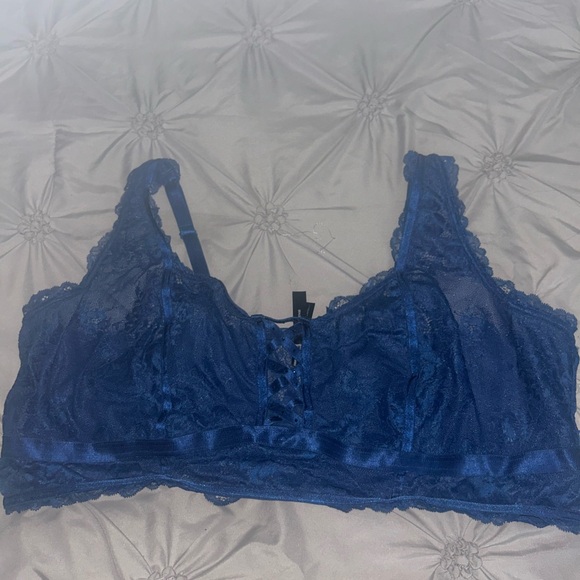 Torrid Deep Blue Lace Bralette - Picture 1 of 3